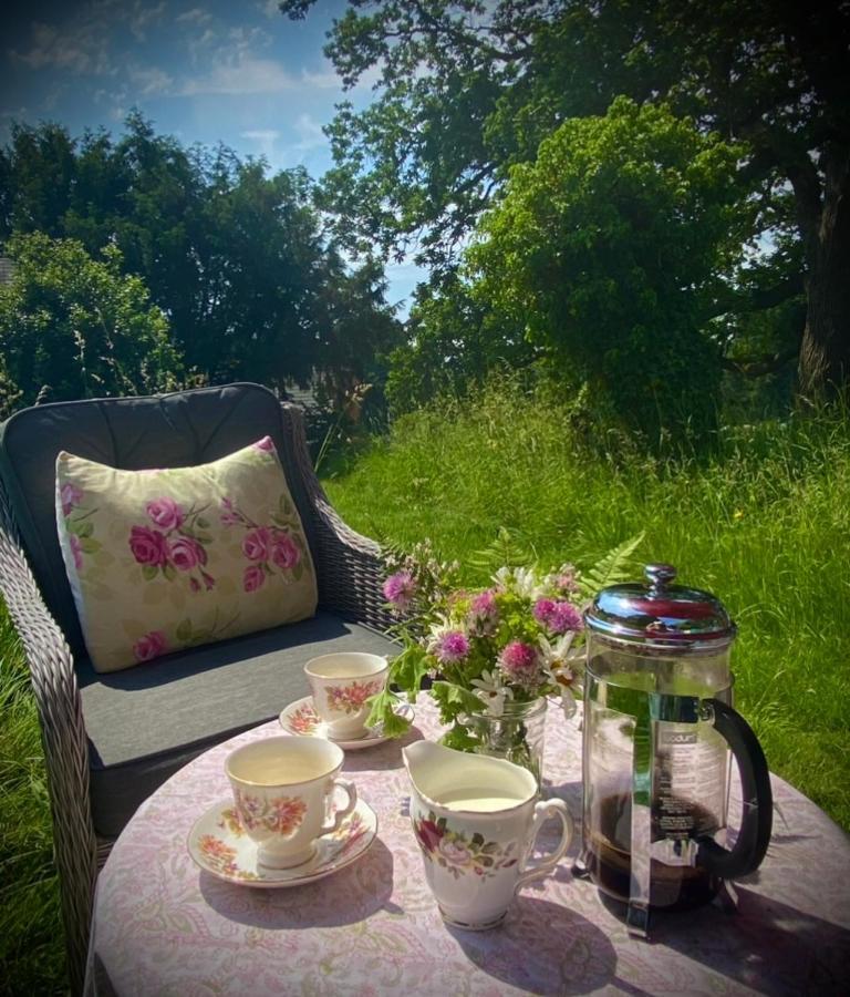 The Old Rectory - Valley View Room In Private Home Stockton-on-Teme Εξωτερικό φωτογραφία